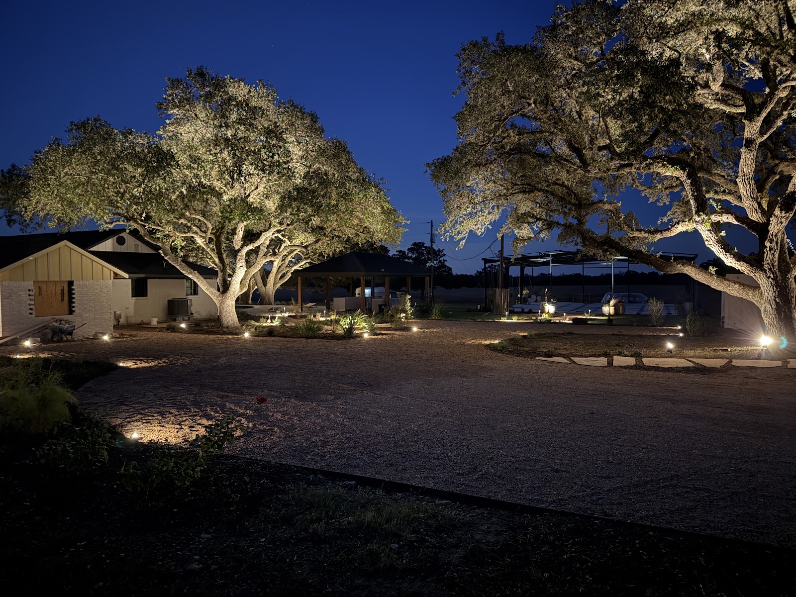 Exterior architectural lighting detail